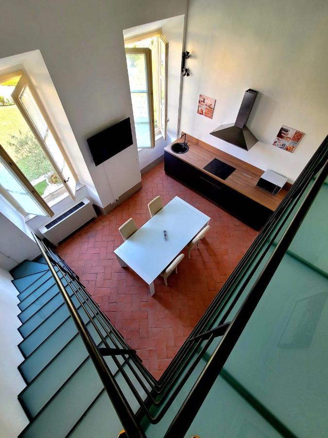 ליבורנו La Villa Apartments - Convenient For Sardinia And Corsica - 4 Beds - Private Parking Included With Camera מראה חיצוני תמונה