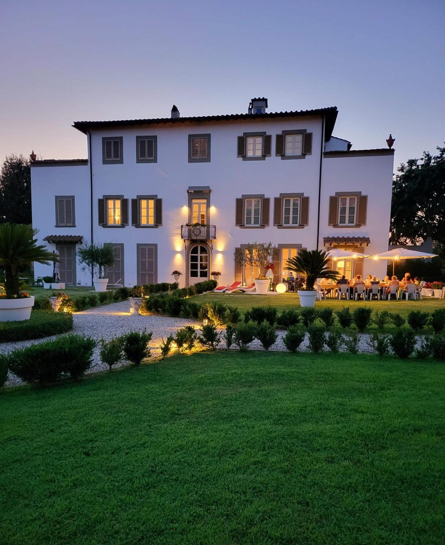 ליבורנו La Villa Apartments - Convenient For Sardinia And Corsica - 4 Beds - Private Parking Included With Camera מראה חיצוני תמונה